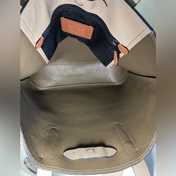 Coach Gotham Tote 34 Leather Bag C0239 Macadamia Pebbled Leather - Picture 13 of 16